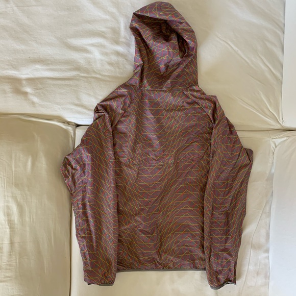 Nike Windbreaker - Picture 2 of 3